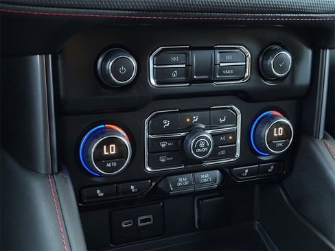 Used 2022 Chevrolet Tahoe RST w/ Luxury Package image 22