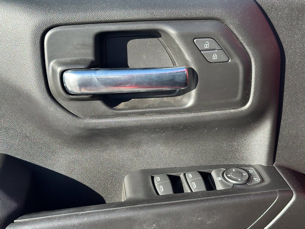 Certified 2026 Chevrolet Silverado 1500 Custom AWD/4WD image 29