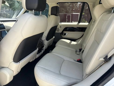 Used 2018 Land Rover Range Rover Supercharged AWD/4WD image 10