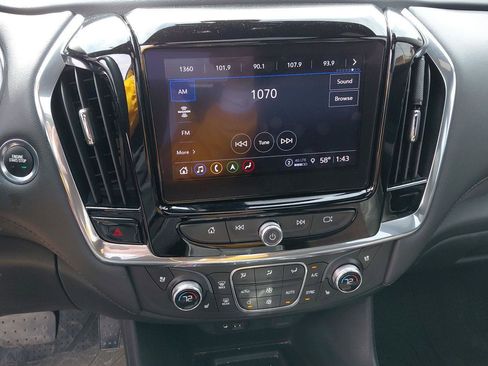 Used 2022 Chevrolet Traverse High Country image 31