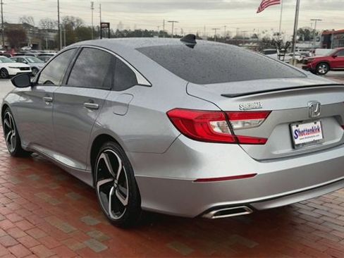 Used 2022 Honda Accord Sport image 9