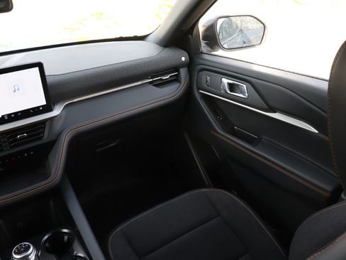 New 2026 Ford Explorer Tremor w/ Tremor Convenience Package image 13