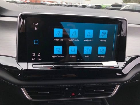 New 2026 Volkswagen Atlas Cross Sport SE AWD/4WD image 22