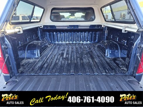 Used 2023 Chevrolet Silverado 1500 W/T w/ Trailering Package image 9