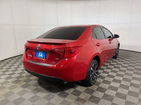 Used 2018 Toyota Corolla SE w/ Carpet Mat Package (TMS) image 7