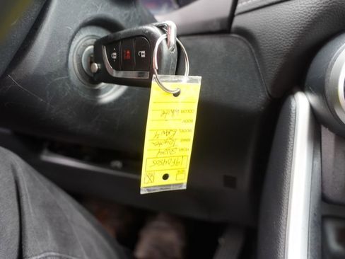 Used 2024 Toyota RAV4 LE AWD/4WD image 2