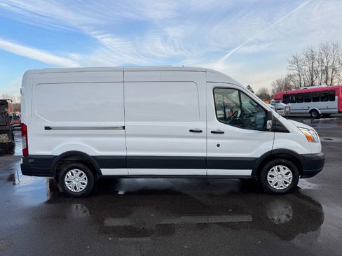 Used 2017 Ford Transit 250 148 Medium Roof w/ Interior Upgrade Package image 6