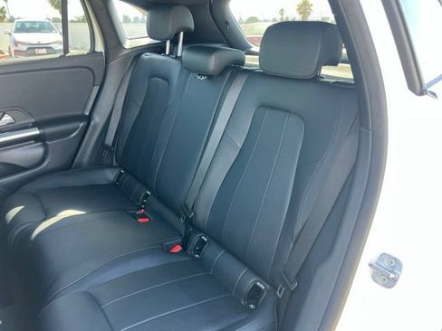 Used 2023 Mercedes-Benz GLA 250 image 13