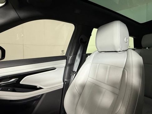 Used 2022 Land Rover Range Rover Evoque S image 17