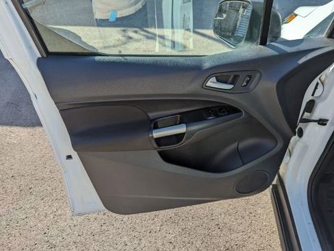 Used 2016 Ford Transit Connect XLT image 11