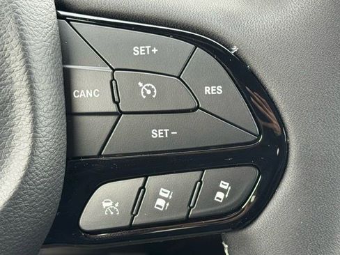 New 2026 Chrysler Pacifica Limited w/ S Appearance Package AWD/4WD image 19