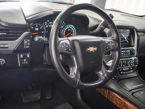 Used 2018 Chevrolet Suburban Premier image 5