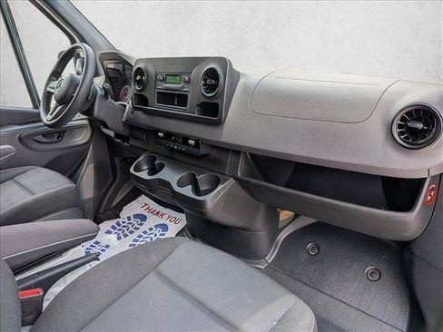 Used 2021 Mercedes-Benz Sprinter 2500 image 20