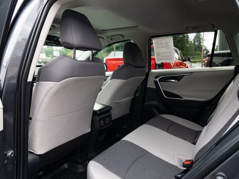 Used 2025 Toyota RAV4 XLE w/ Convenience Package AWD/4WD image 21