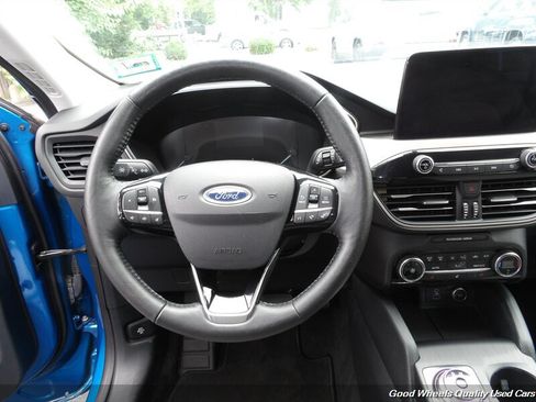 Used 2021 Ford Escape SE w/ Cold Weather Package FWD image 15