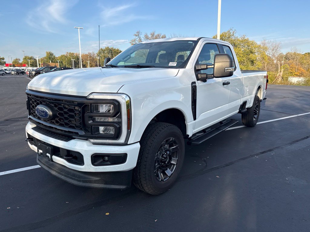 Used 2025 Ford F350 XL w/ STX Appearance Package AWD/4WD image 5