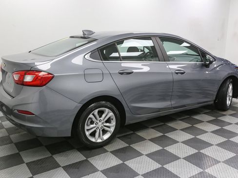 Used 2019 Chevrolet Cruze LT FWD image 8