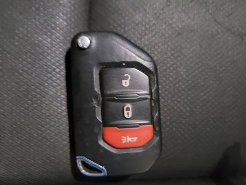 Used 2020 Jeep Wrangler Unlimited Sport S AWD/4WD image 32