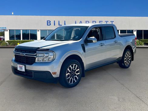 Certified 2022 Ford Maverick Lariat w/ Equipment Group 500A Standard image 3