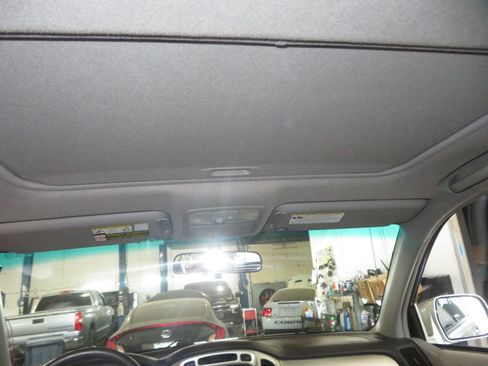 Used 2004 Toyota Highlander 4WD V6 image 36