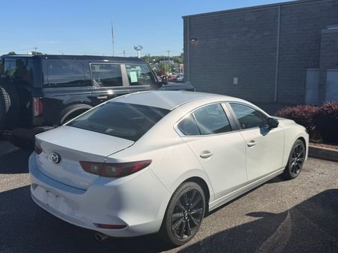 Used 2024 MAZDA MAZDA3 s FWD image 2