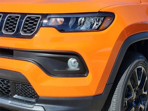 New 2026 Jeep Compass Latitude image 5