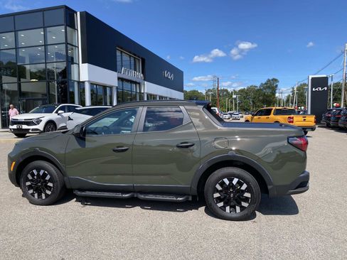 Used 2025 Hyundai Santa Cruz SEL image 2