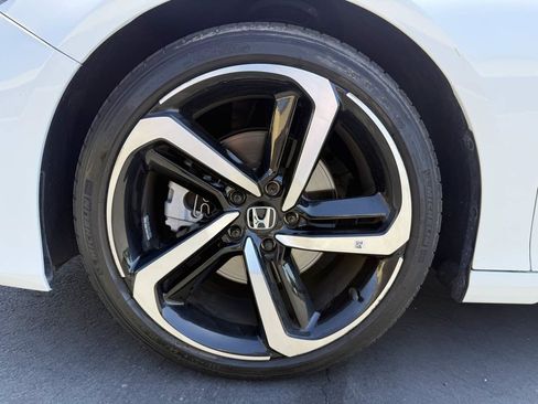 Used 2022 Honda Accord Sport image 9