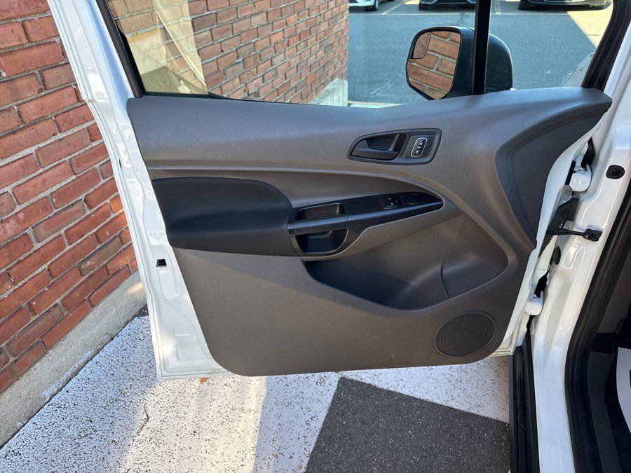Used 2022 Ford Transit Connect XL FWD image 30