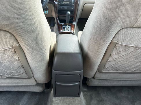 Used 2001 Subaru Outback Wagon image 36