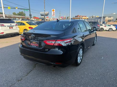 Used 2020 Toyota Camry LE AWD/4WD image 8