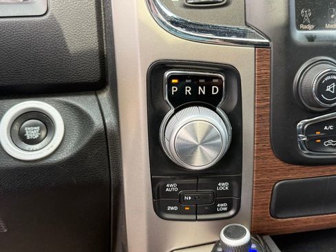 Used 2017 RAM 1500 Laramie w/ Convenience Group image 22