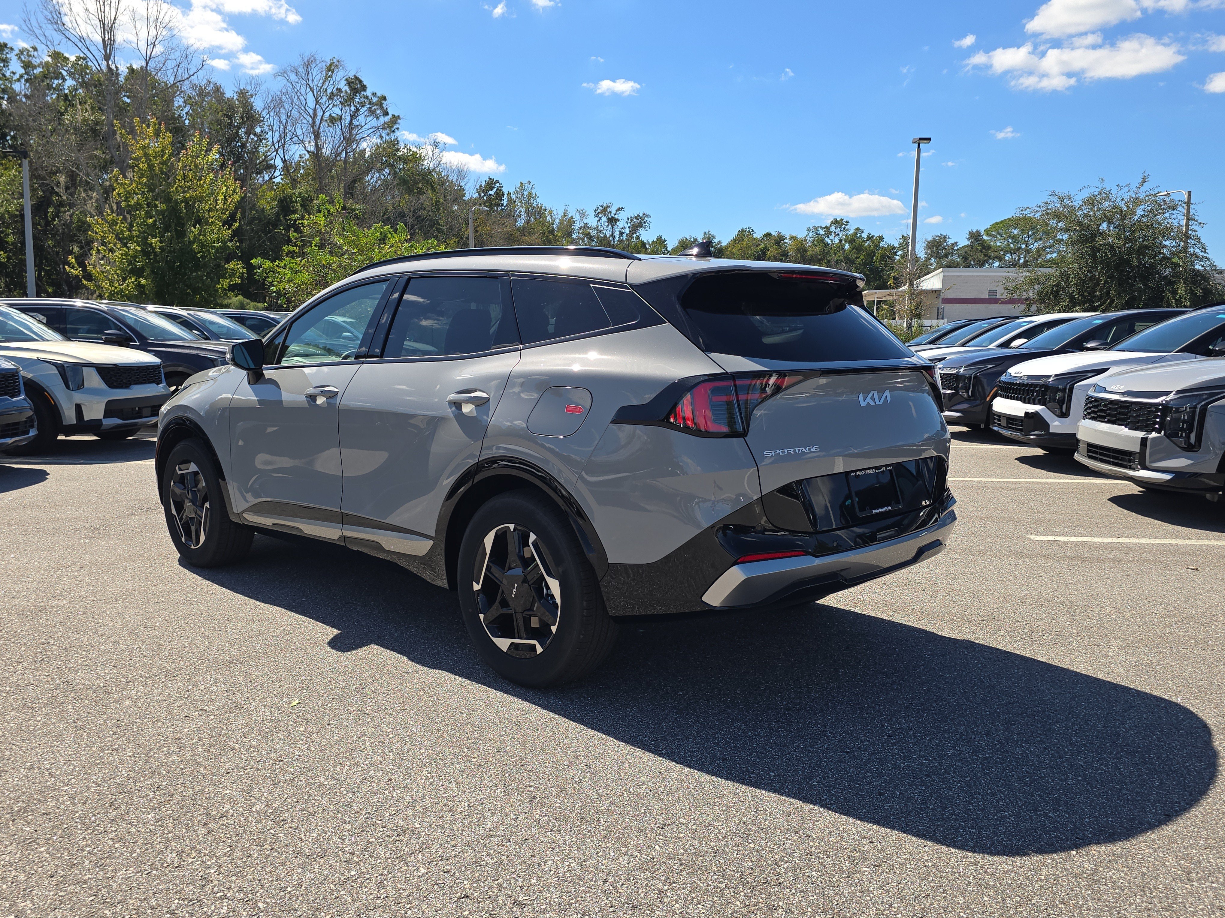 New 2027 Kia Sportage SX FWD image 6