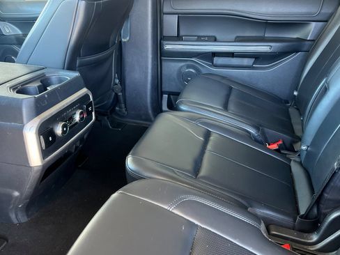Used 2024 Ford Expedition Max XLT RWD image 14