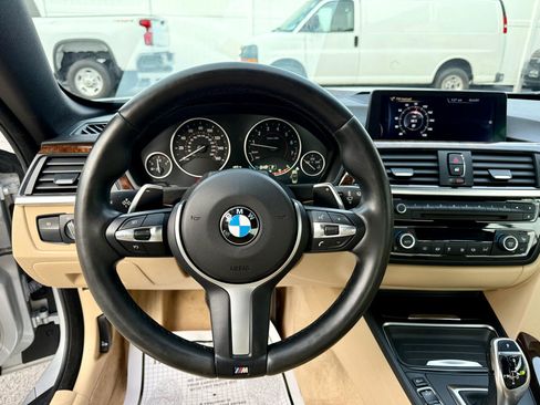 Used 2014 BMW 428i xDrive Convertible image 32