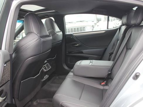 Used 2024 Lexus ES 350 F Sport w/ Accessory Package (Z2) image 24