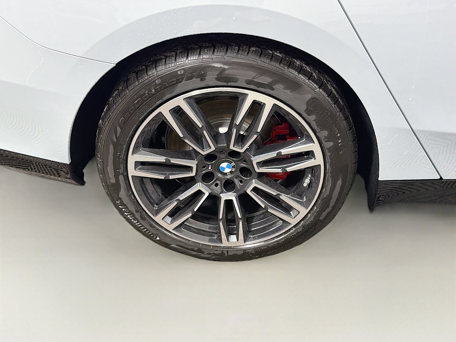 New 2026 BMW 530i xDrive w/ M Sport Package AWD/4WD image 36