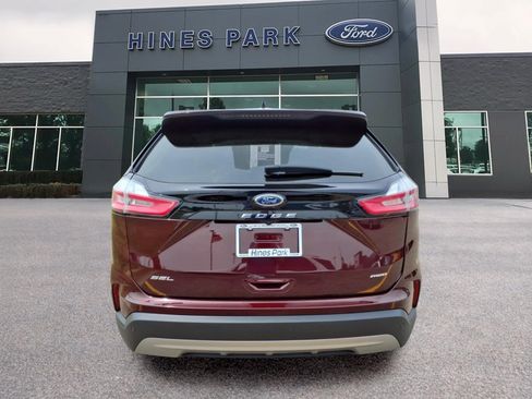 Used 2024 Ford Edge SEL w/ Convenience Package AWD/4WD image 6