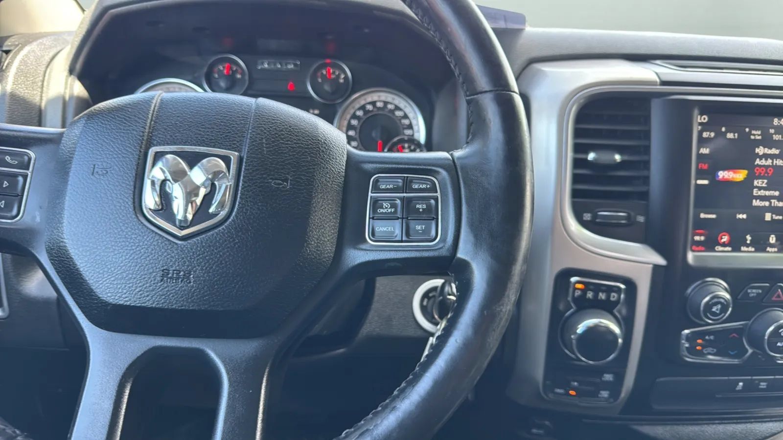 Used 2019 RAM 1500 Classic SLT w/ Luxury Group AWD/4WD image 30