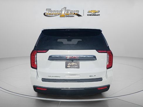 Used 2024 GMC Yukon SLT w/ SLT Luxury Package image 7