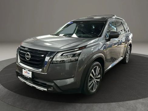 Used 2022 Nissan Pathfinder Platinum w/ Cargo Package image 1