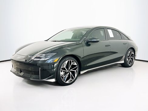 Used 2024 Hyundai Ioniq 6 SEL image 3