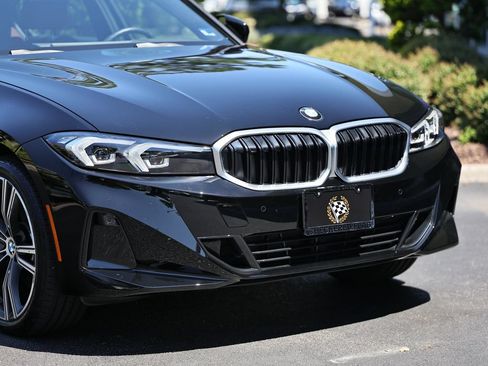Used 2024 BMW 330i xDrive Sedan w/ Premium Package AWD/4WD image 2