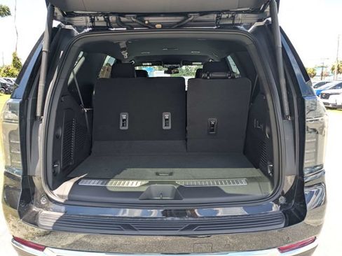 Used 2026 Chevrolet Tahoe Premier RWD image 12
