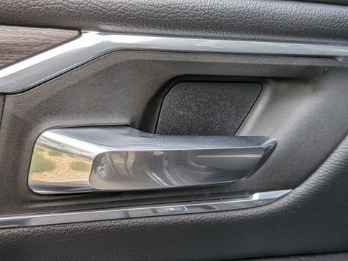 Used 2025 RAM 1500 Laramie image 27