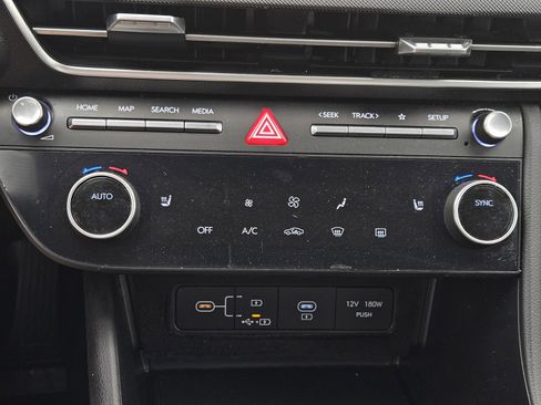 Certified 2025 Hyundai Sonata SEL FWD image 15