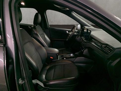 Used 2023 Ford Explorer Limited w/ Equipment Group 301A image 23