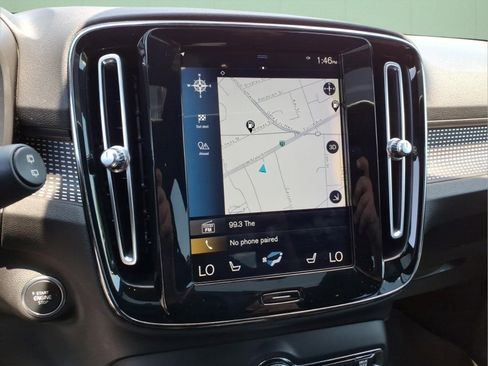 Used 2019 Volvo XC40 T5 R-Design AWD/4WD image 22