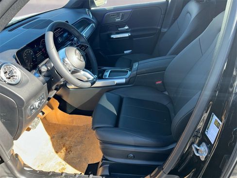 Certified 2025 Mercedes-Benz GLB 250 GLB 250 image 6