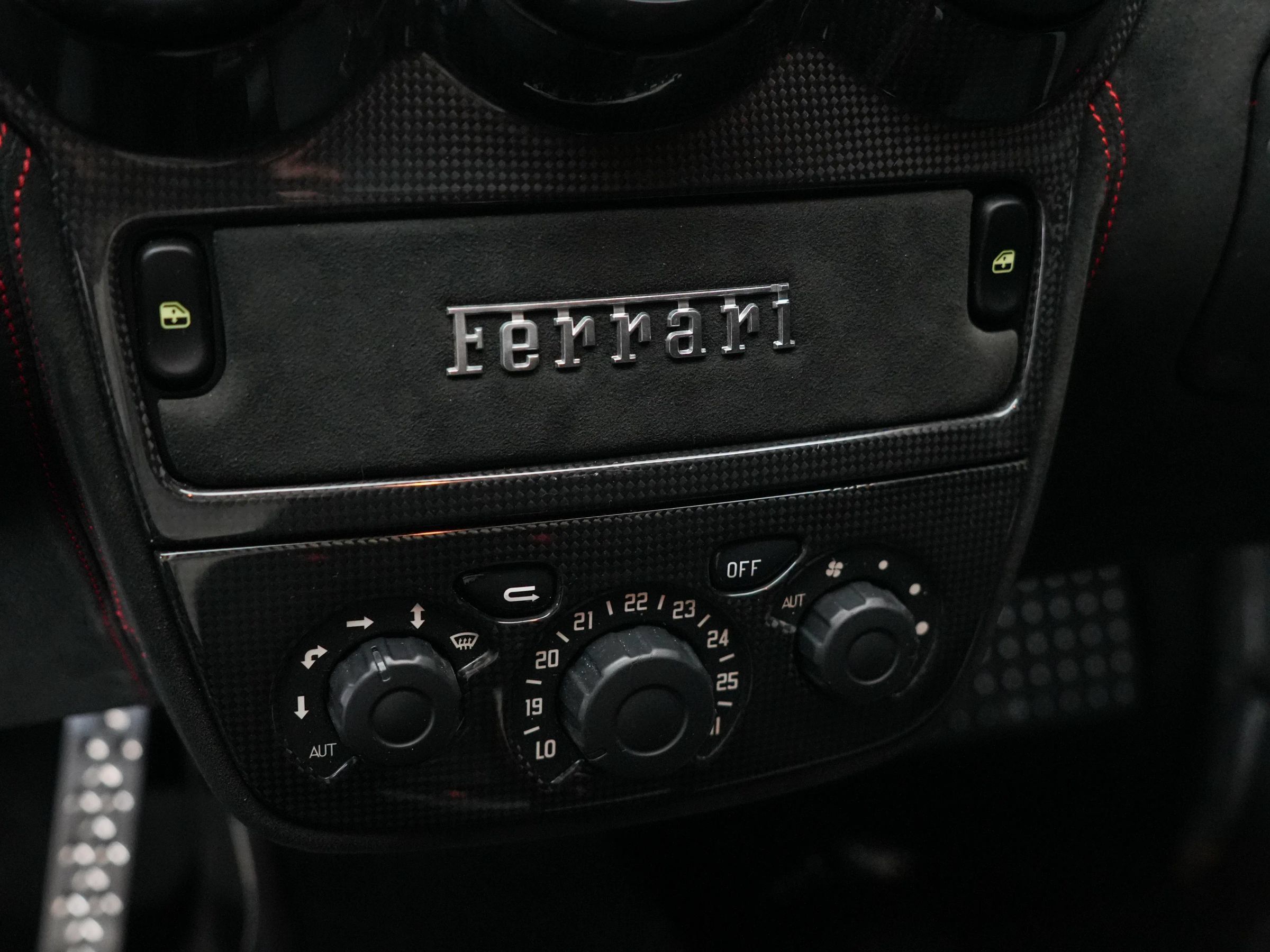 Used 2009 Ferrari F430 Scuderia RWD image 39